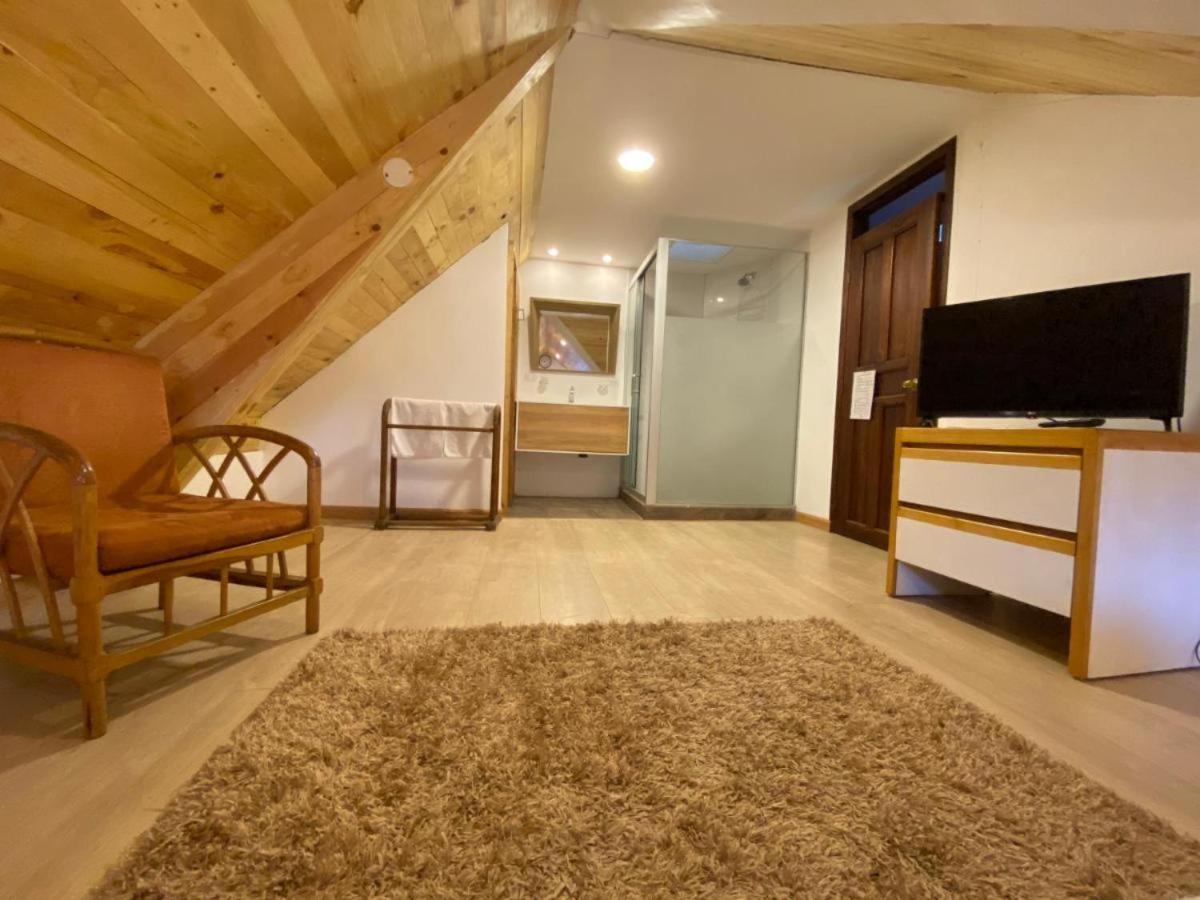 Casa Del Arupo B&B Quito Exteriör bild
