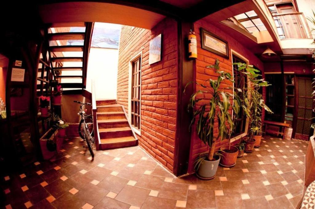Casa Del Arupo B&B Quito Exteriör bild